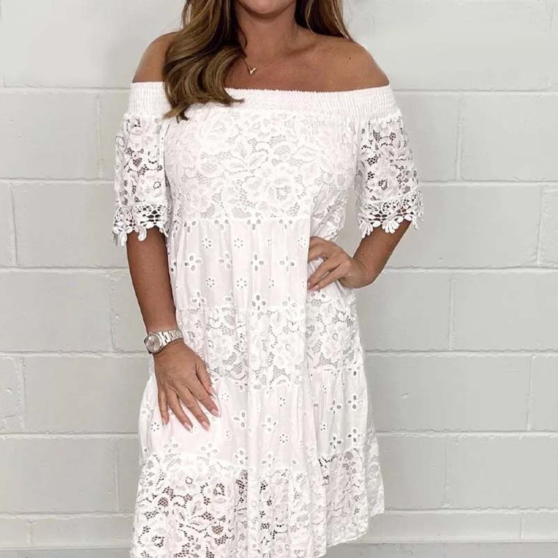 🔥מבצע קיץ לוהט 49% הנחה 😍שמלת סטרפלס בעבודת יד עם תחרה ותפרים מחוררים