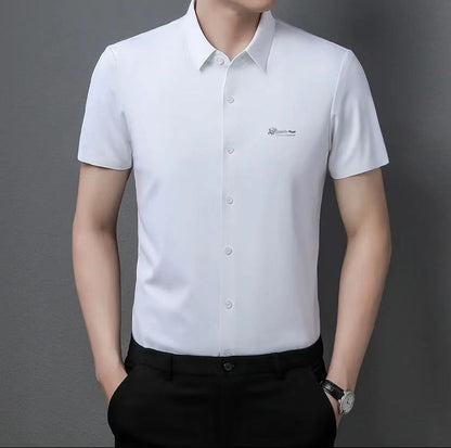 Camisa social masculina de manga curta que não precisa passar