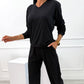 Completo a Righe con Top a Scollo a V e Pantaloni a Gamba Larga
