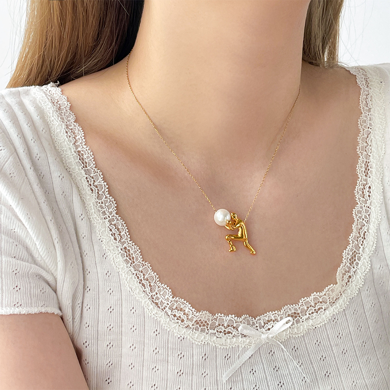 Elegant Freshwater Artificial Pearl Necklace