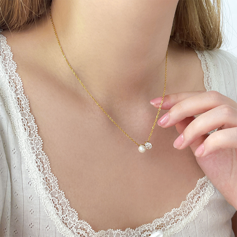 Elegant Freshwater Artificial Pearl Necklace