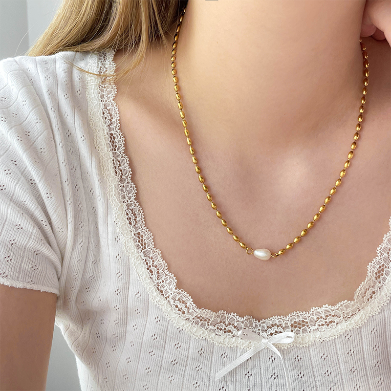 Elegant Freshwater Artificial Pearl Necklace