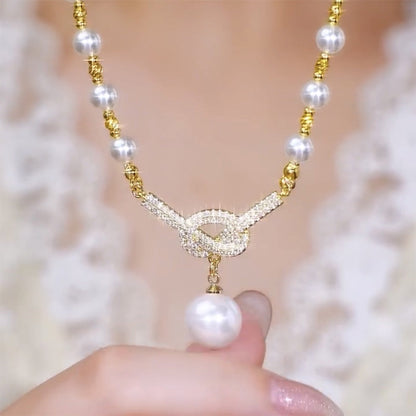 Women's Elegant Simulated Pearl Necklace