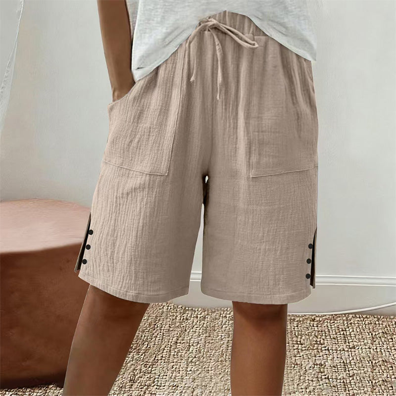 🩳✨ Shorts feminino de verão com cintura ajustável e detalhe elegante de botões laterais